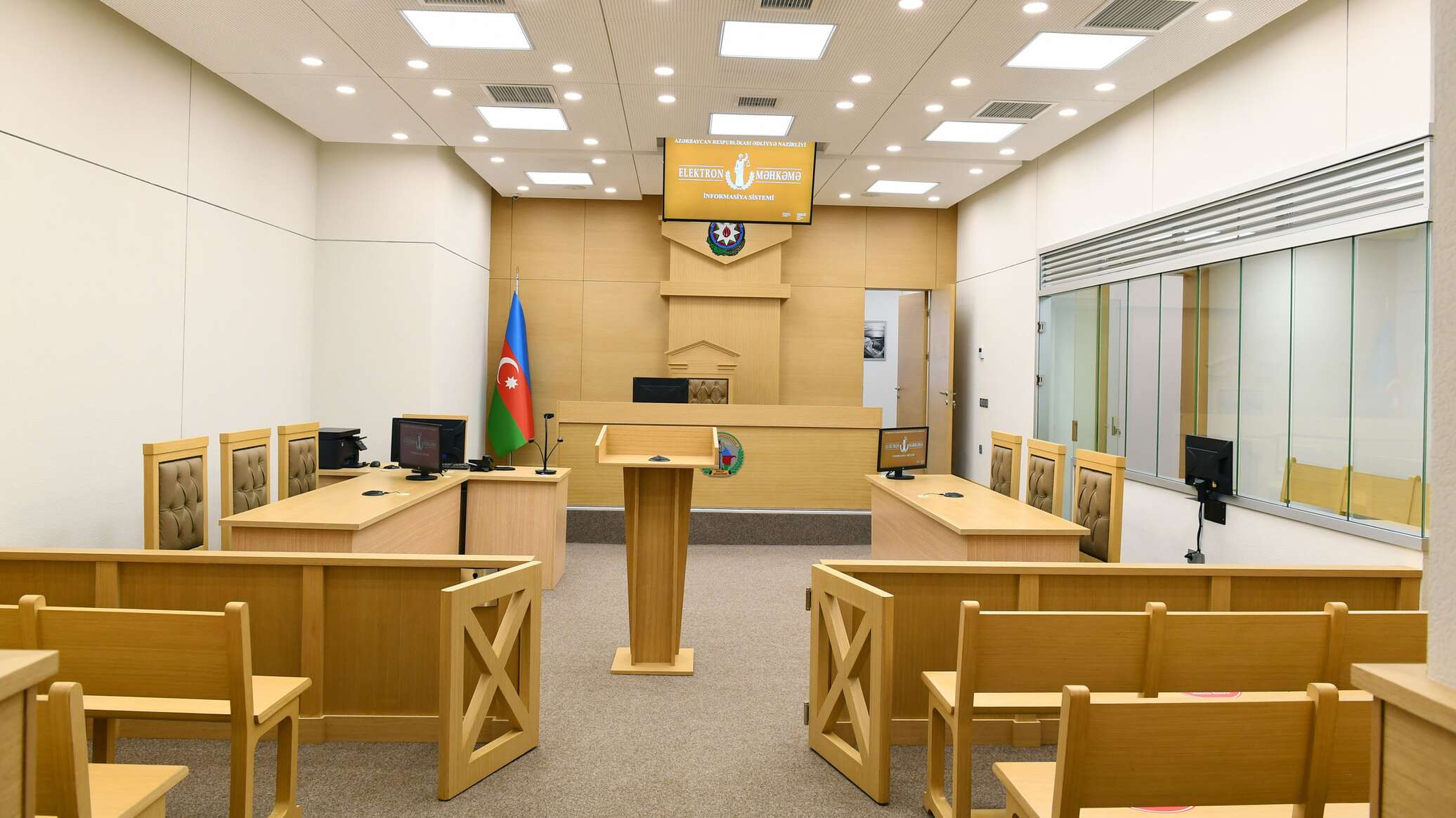 В Баку начался суд над руководителем французской компании, состоявшим в связях с Фархадом Ахмедовым  