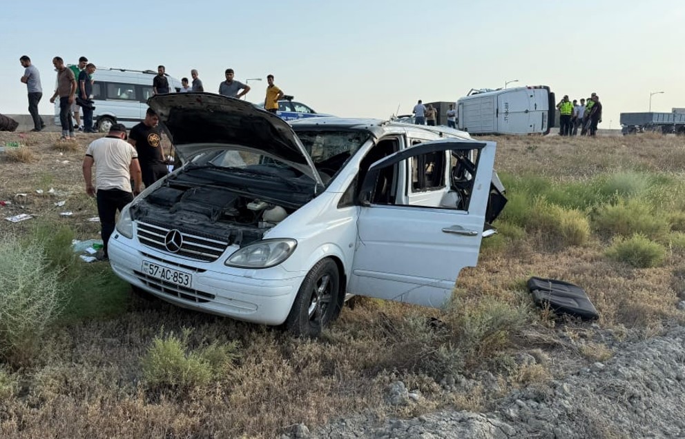 В тяжелой автоаварии в Уджаре пострадали 11 человек
