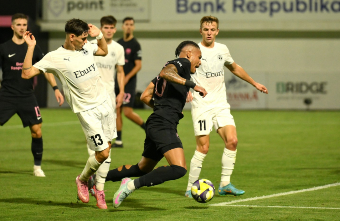 «Сабах» разгромил «Петрокуб» из Молдовы