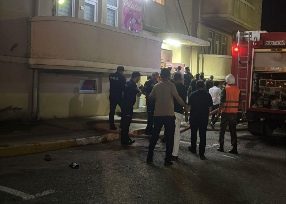 При пожаре в Сумгайыте понадобилась эвакуация жильцов многоэтажки