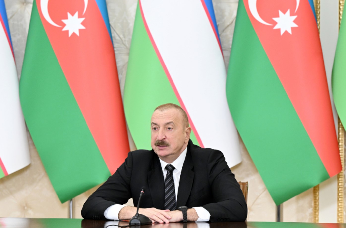 Алиев поблагодарил Узбекистан за помощь в возрождении Карабаха