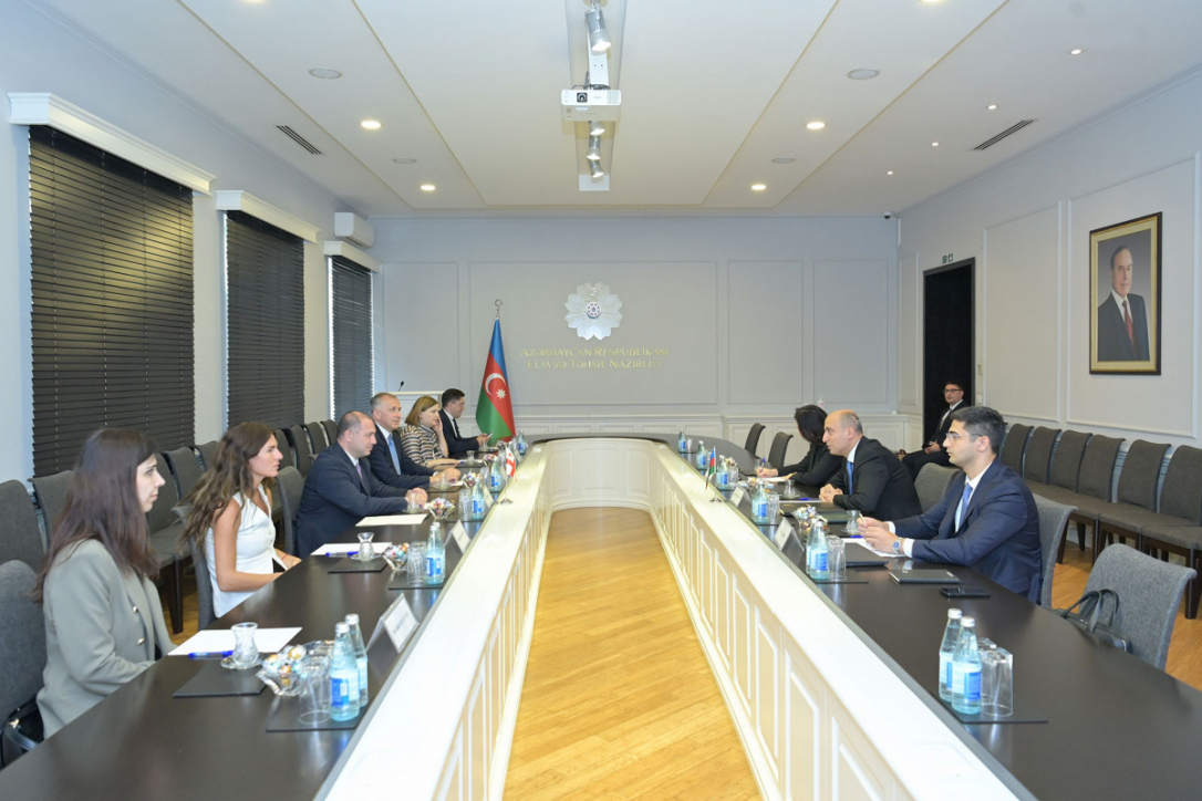 Эмин Амруллаев встретился с грузинским коллегой