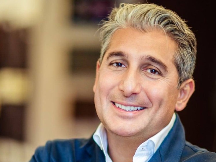 Представители бизнесмена Халилова опровергли сообщения об обысках в его московском офисе