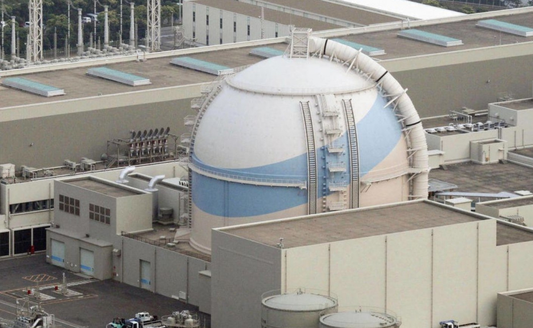 Над японской АЭС появились неизвестные беспилотники