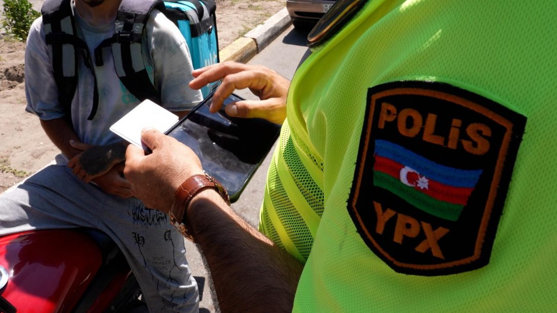 В Сумгайыте с мотоциклистами-нарушителями проводят разъяснительные беседы