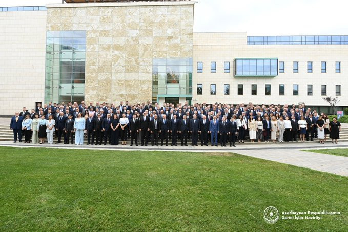 Руководители дипломатических служб собрались в Баку
