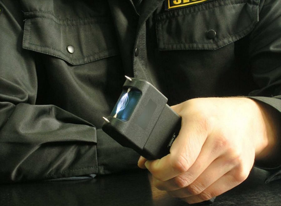 В России полицейские пытали мужчину, чтобы заставить его отправиться на войну