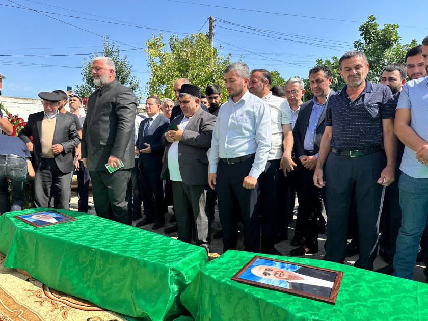 Убитые в Екатеринбурге браться Сафаровы похоронены в Агджабеди