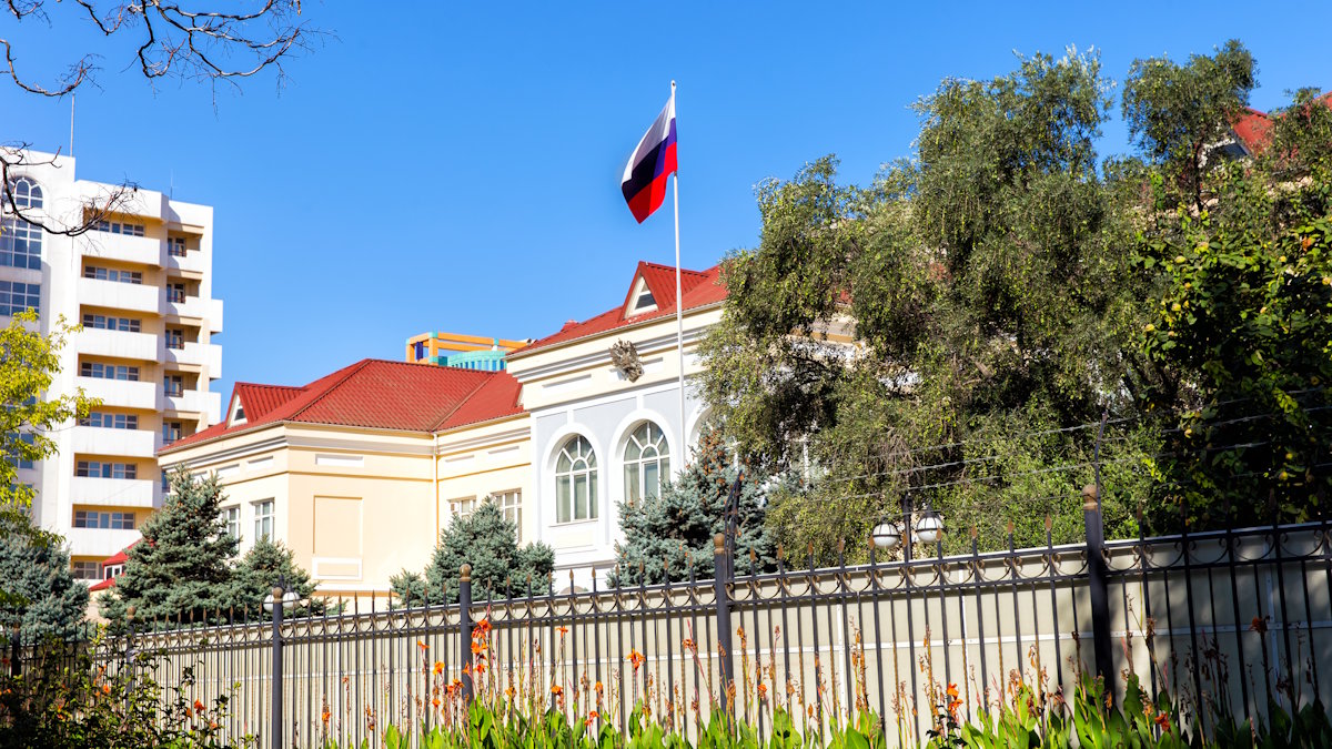ИВ Баку не разрешила пикет перед посольством России