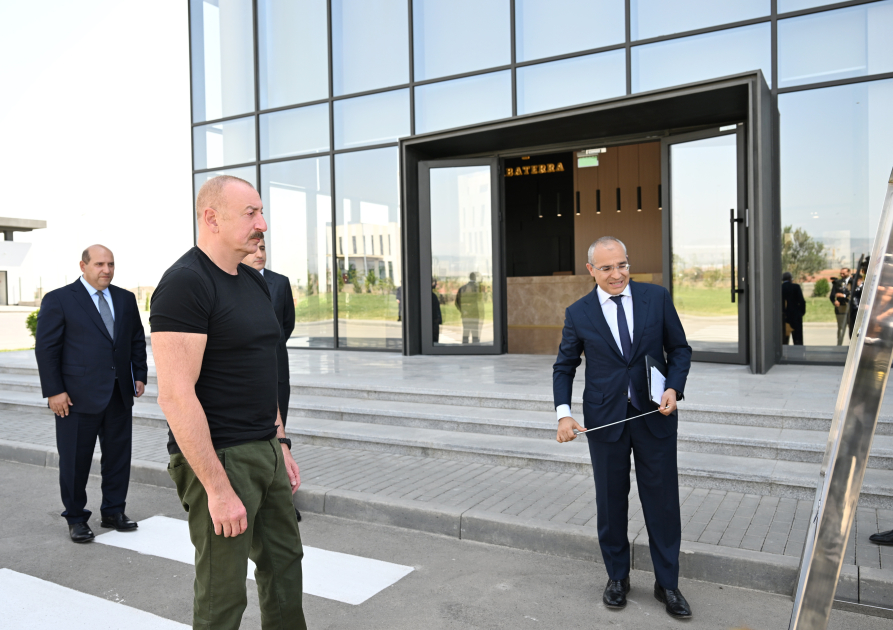 Ильхам Алиев принял участие в открытии предприятия по производству табачных изделий в Агдамском промышленном парке
