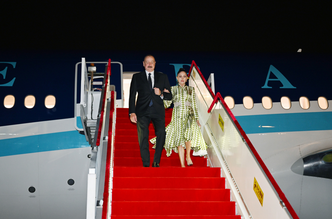 Начался визит президента Алиева в Китай