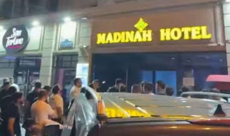 В Баку задержаны арабские туристы, снимавшие оскорбительные ролики на могилах шехидов