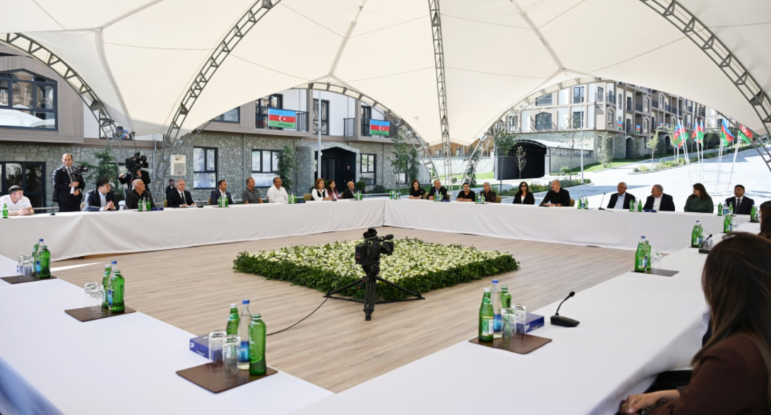 Ильхам Алиев: Азербайджан - единственная страна, которая добилась полной и абсолютной Победы