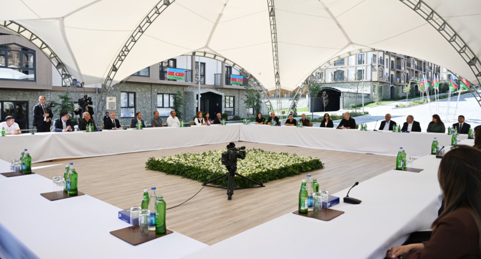 Ильхам Алиев: Азербайджан - единственная страна, которая добилась полной и абсолютной Победы