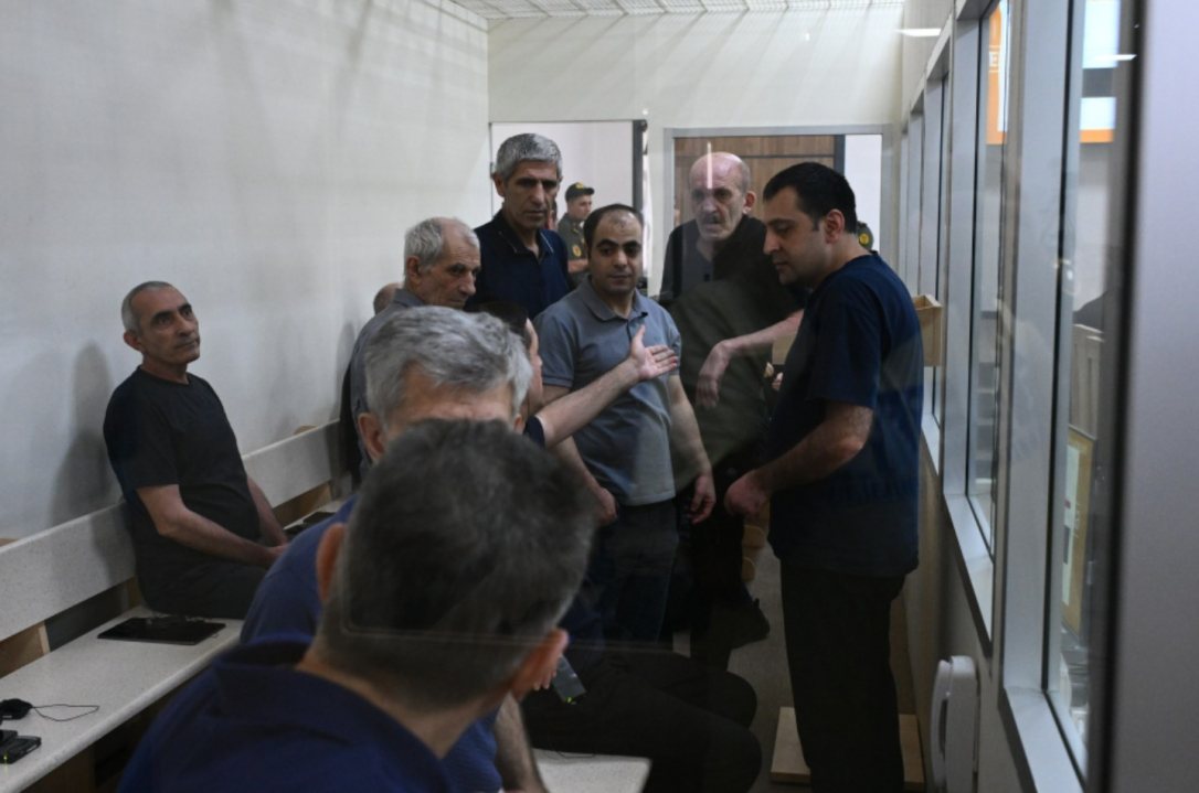 Обвиняемые в совершении преступлений против мира и человечности дали в Баку показания