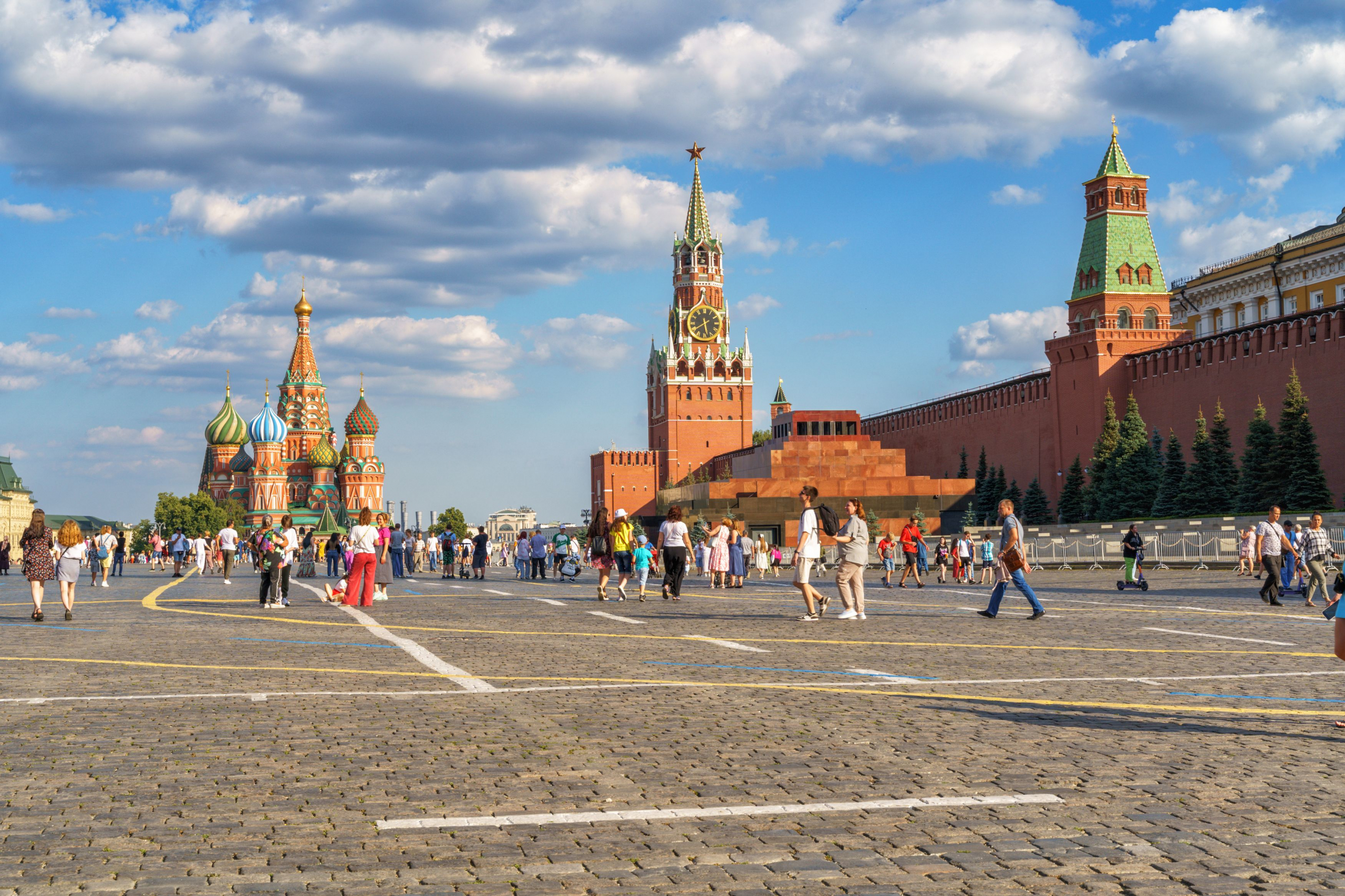 ВЦИОМ: Русские считают себя "особым" народом