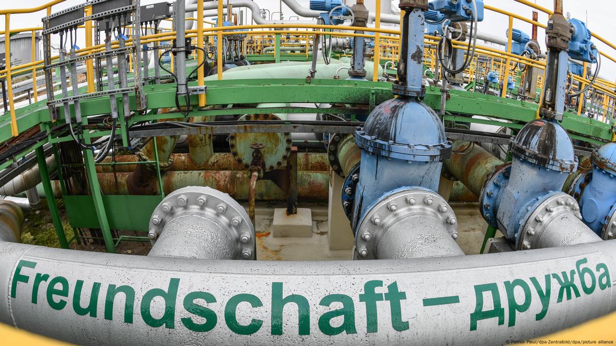 Орбан и Сийярто высказались об атаке Украины на трубопровод "Дружба"