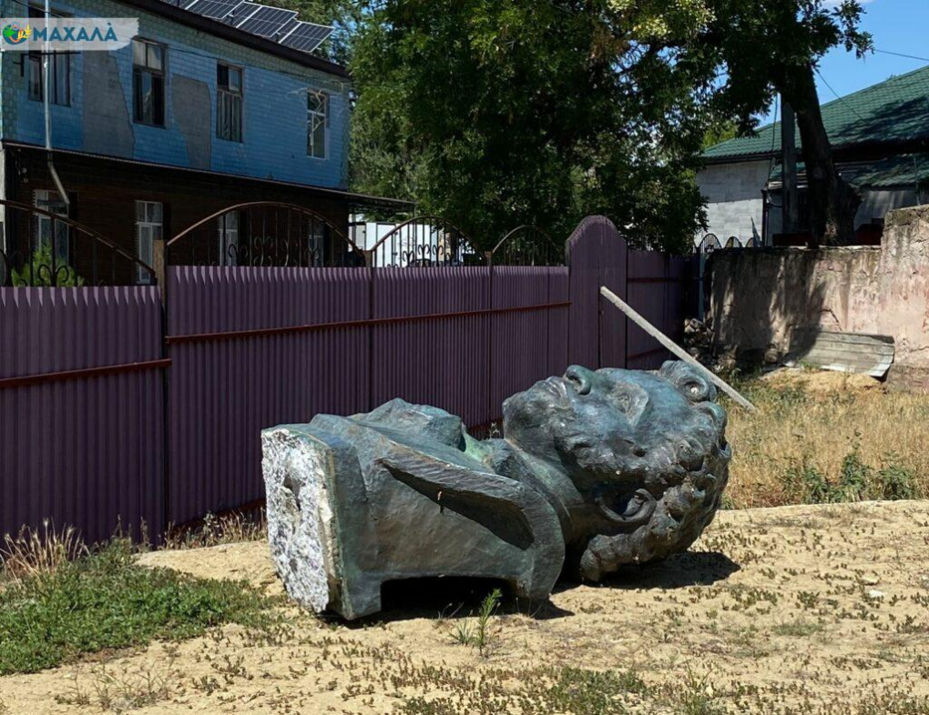 Памятник Пушкину постигла участь памятника Айвазовскому