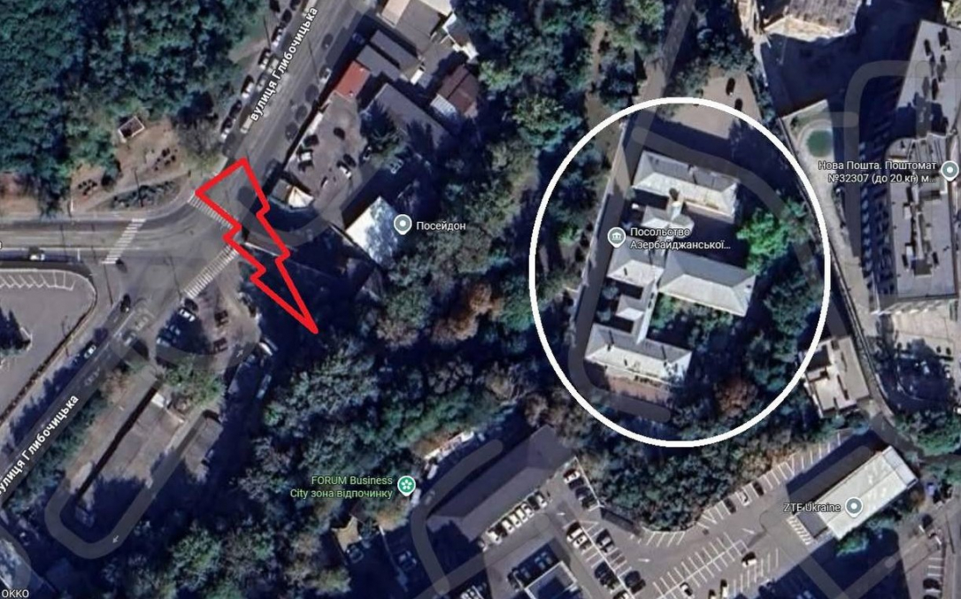 Россия пыталась разбомбить посольство Азербайджана? Ракета упала в 100 метрах