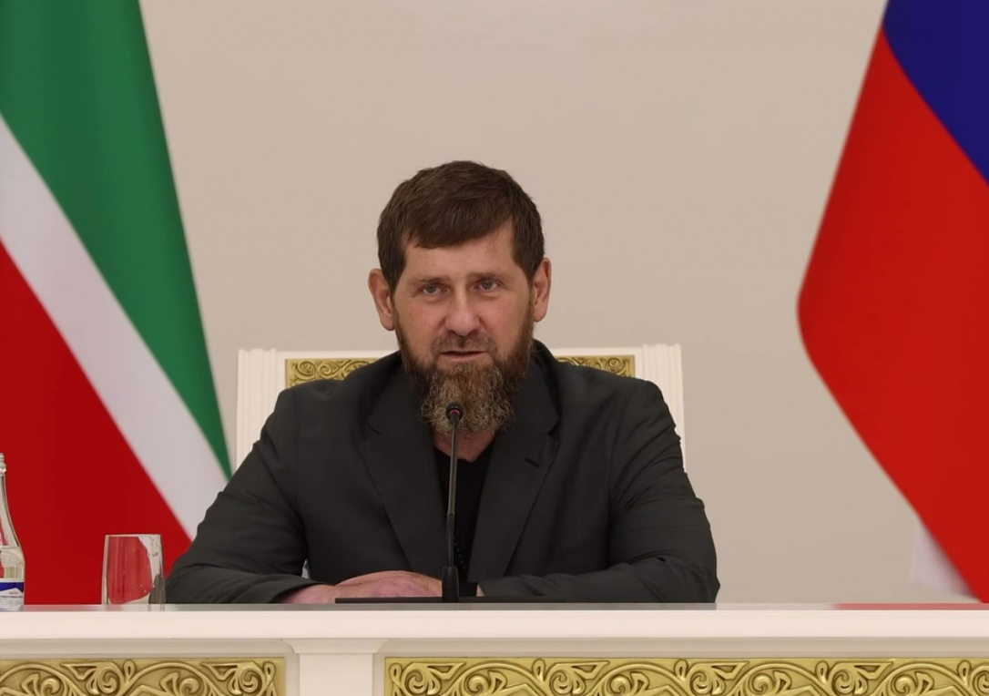 Кадыров во всеуслышание объявил, что здоров