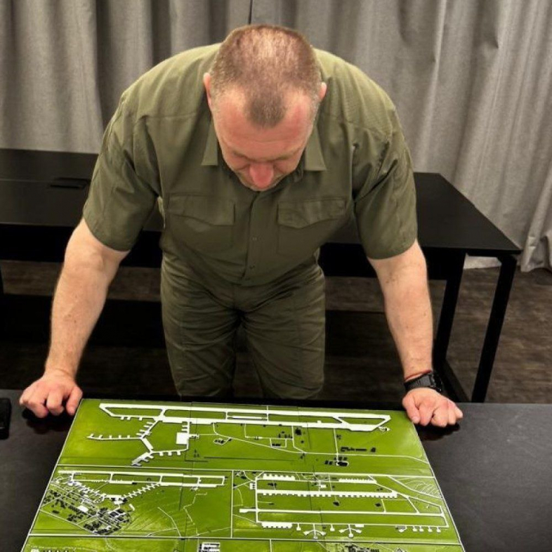 "Сорвалась из-за запоя российских дальнобойщиков". В Киеве раскрыли мельчайшие детали операции «Паутина»