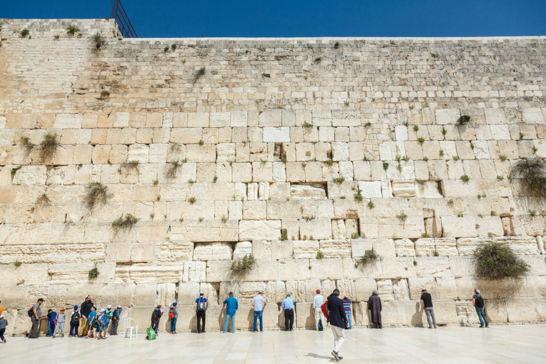 Неизвестные написали на Стене плача пропалестинский лозунг