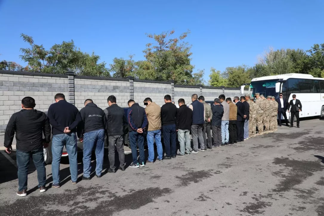 Коррупционный скандал в Кыргызстане: задержаны десятки чиновников