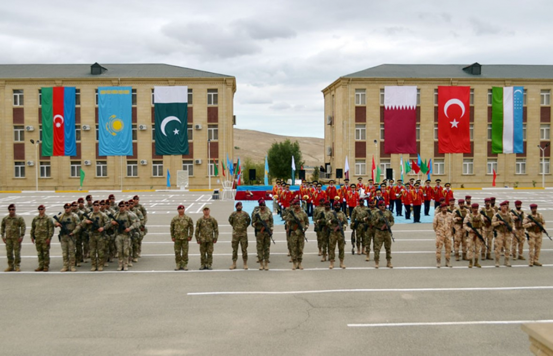 Военные учения в Азербайджане завершились праздничной концертной программой