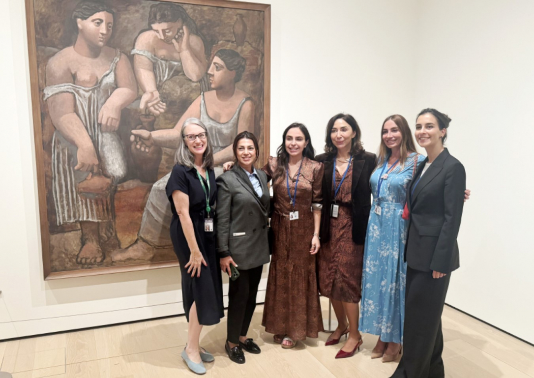 Сестры Алиевы вдохновились мировыми шедеврами в музее в Нью-Йорке