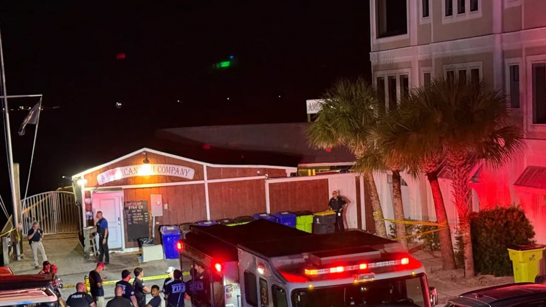 Cтрельба в США: трое погибших и подозреваемый на лодке