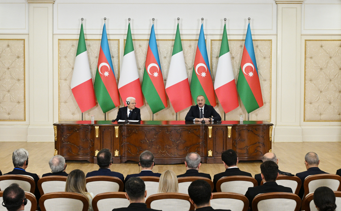 Алиев и Маттарелла выступили с заявлениями для прессы