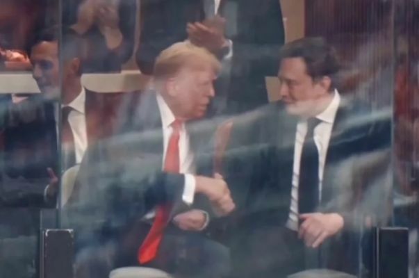 Расшифрован разговор Трампа и Маска: "Я скучал по тебе"