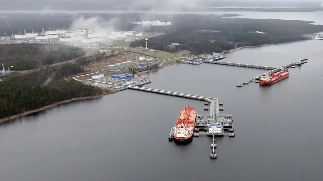 Украинские дроны повредили два российских танкера