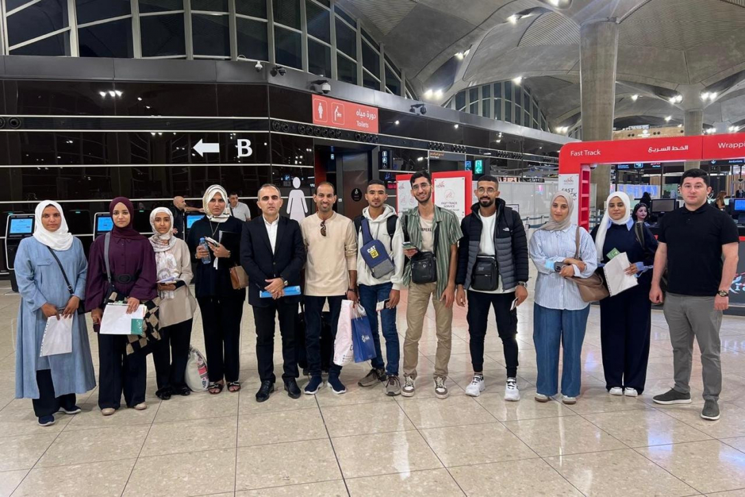 Азербайджан эвакуировал палестинских студентов из Газы