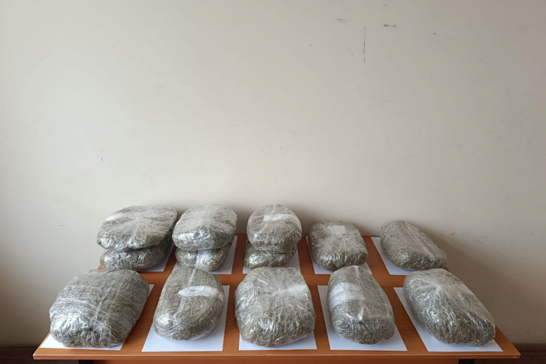 Пресечена контрабанда 13 кг наркотиков из Ирана в Азербайджан