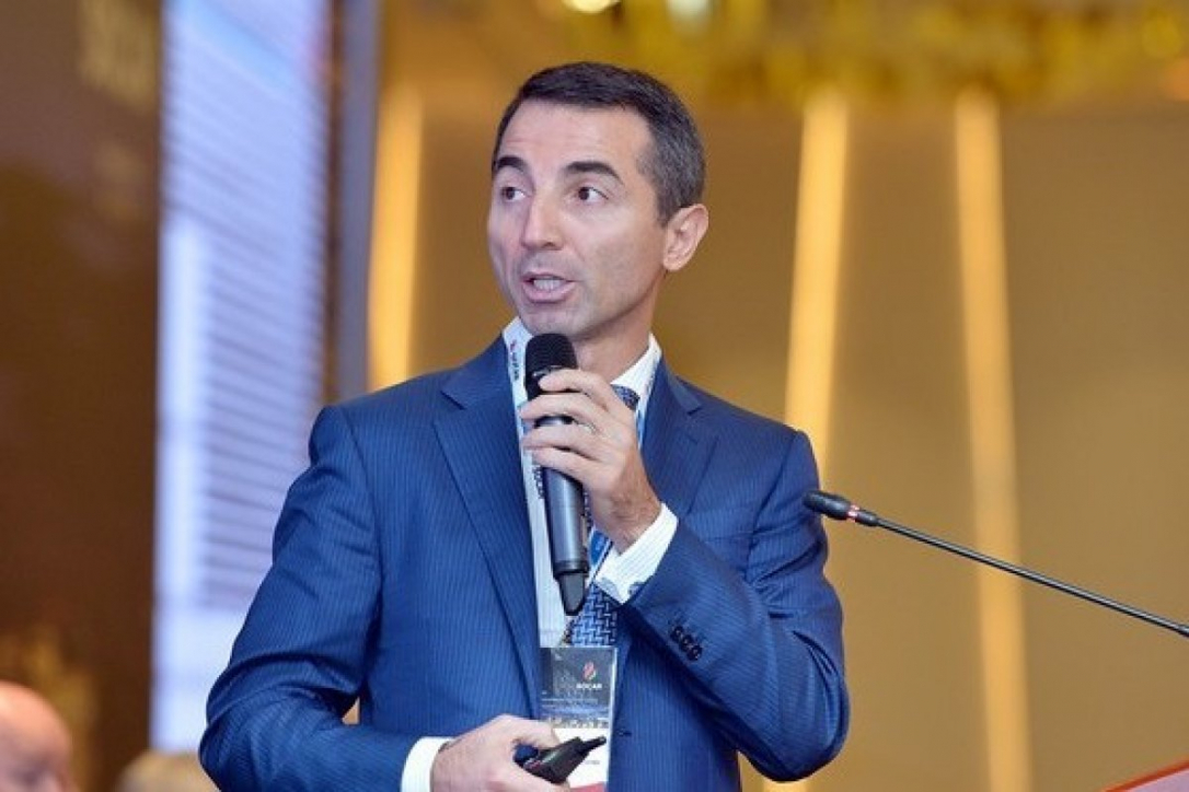 Аднан Ахмедзаде понял, что дела плохи