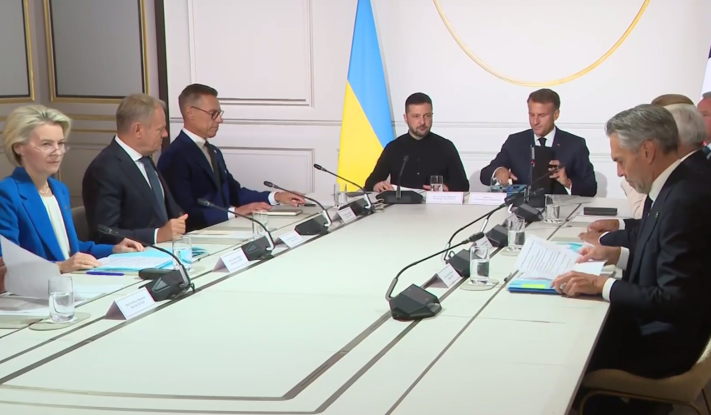 В Париже началось заседание «коалиции желающих»