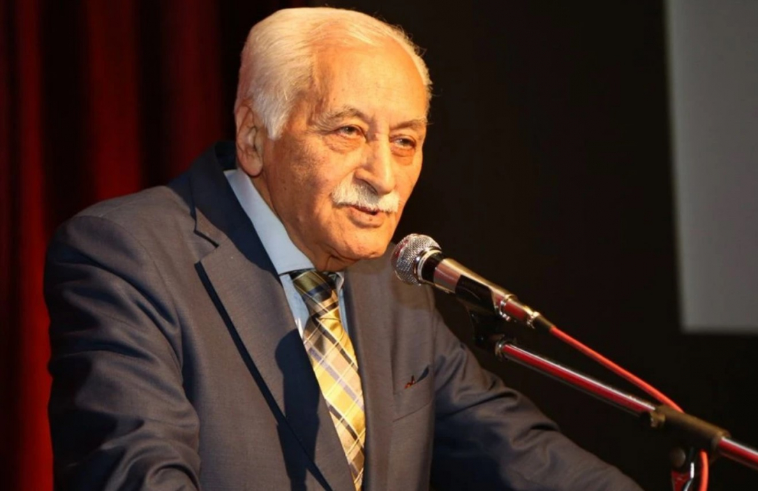 Скончался турецкий поэт и писатель, родившийся в Карабахе