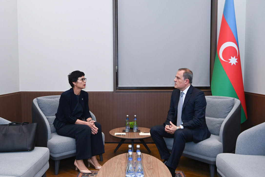 Байрамов и еврокомиссар: двусторонние переговоры с глобальным значением