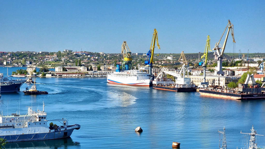 Из Севастополя в Турцию и Египет: тайные маршруты китайского судна