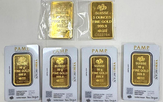 Пресечен незаконный ввоз 10 золотых слитков в Азербайджан