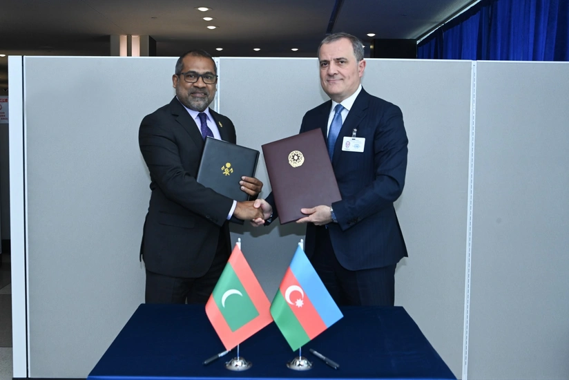 Азербайджан и Мальдивы отменили визы