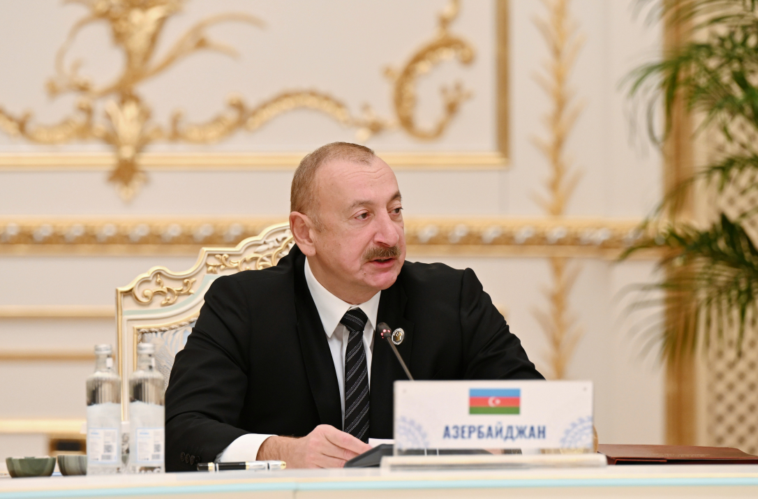 Ильхам Алиев поделился кадрами поездки в Таджикистан