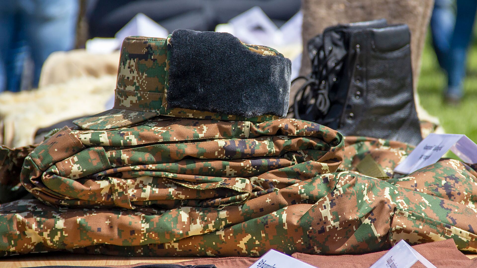 Армения отказывается от военной формы советского образца