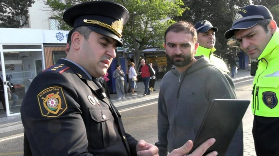 Полиция занялась в Баку просвещением пешеходов
