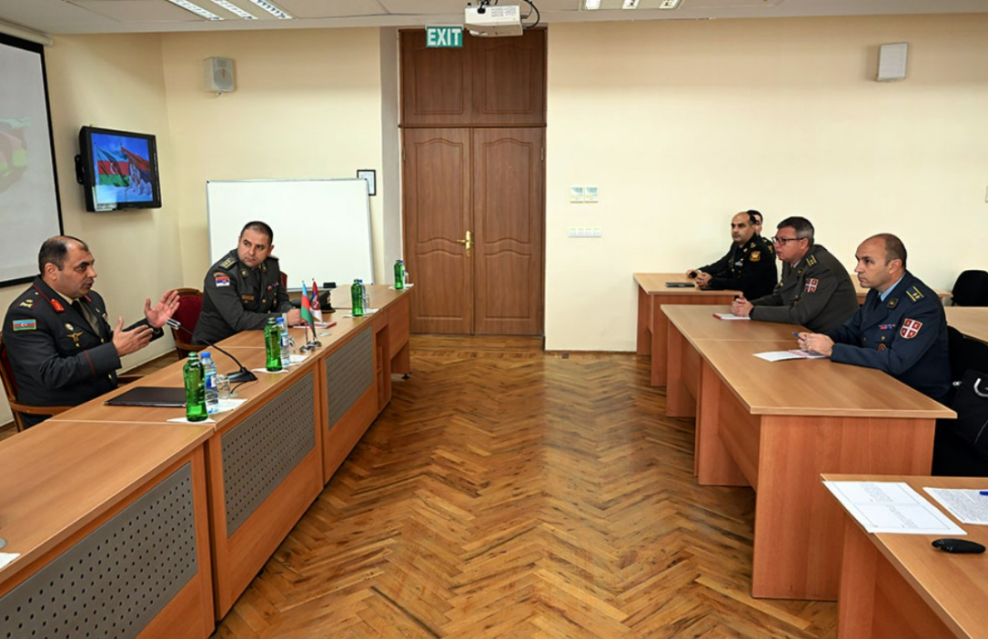 Азербайджан и Сербия развивают военное сотрудничество