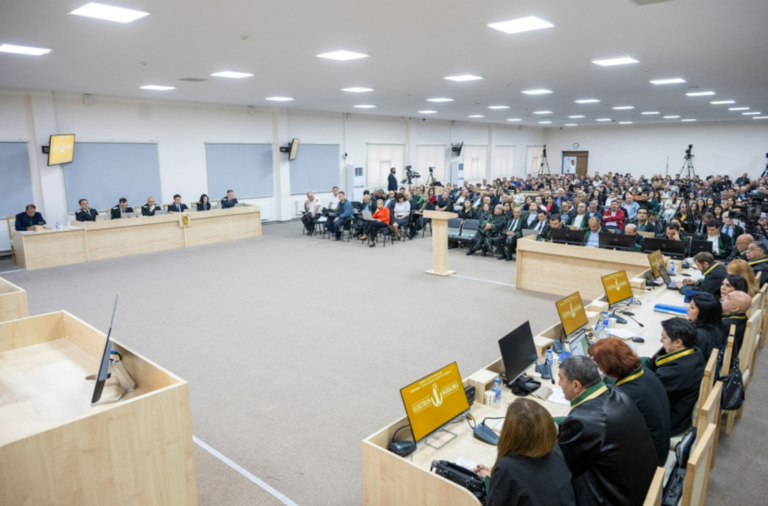 На суде в Баку изучили документы об ущербе, нанесенном экономике Азербайджана