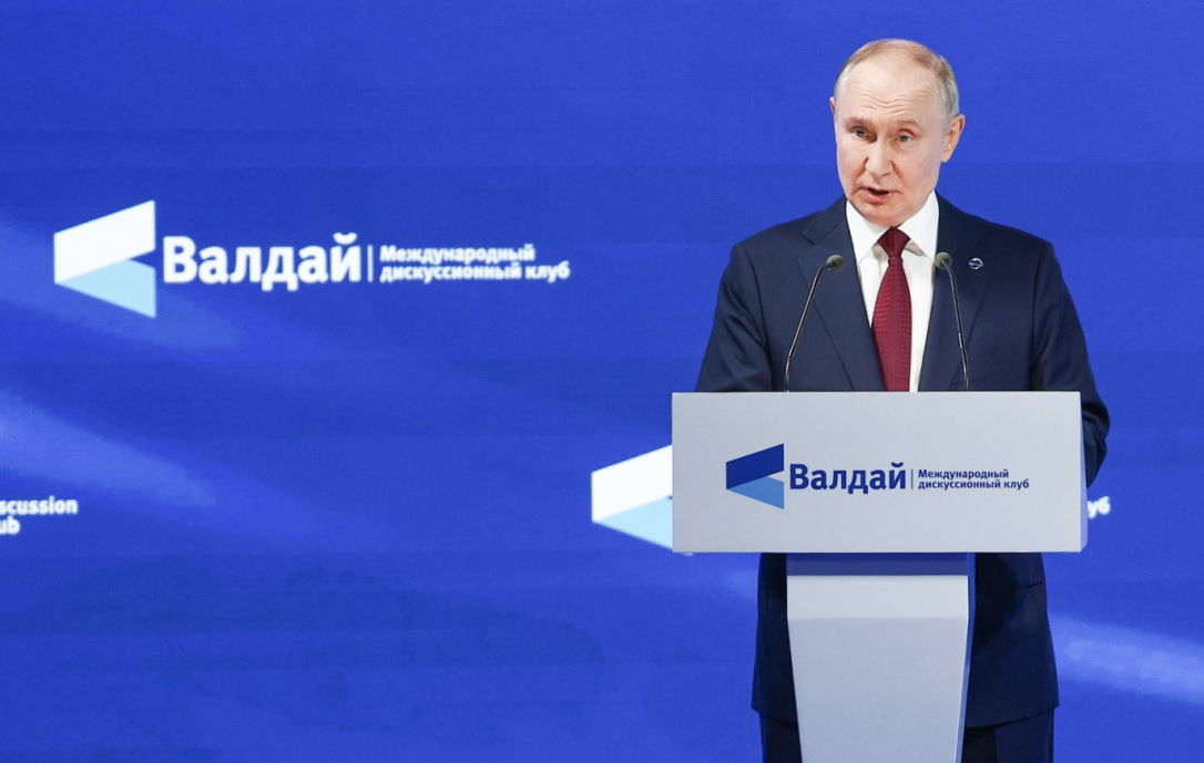 Путин: Кто хочет потягаться с Россией - пусть пробует