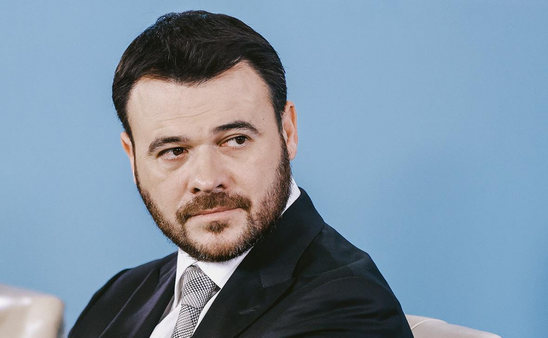 Компания Агаларова накопила долги