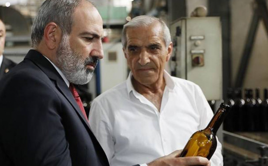 Пашиняну жалуются на фальшивый коньяк